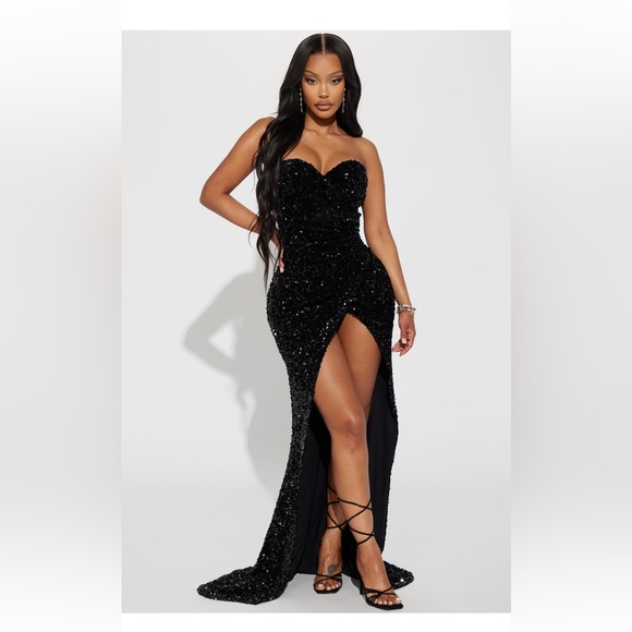 Black sequin halter maxi dress - Picture 1 of 2